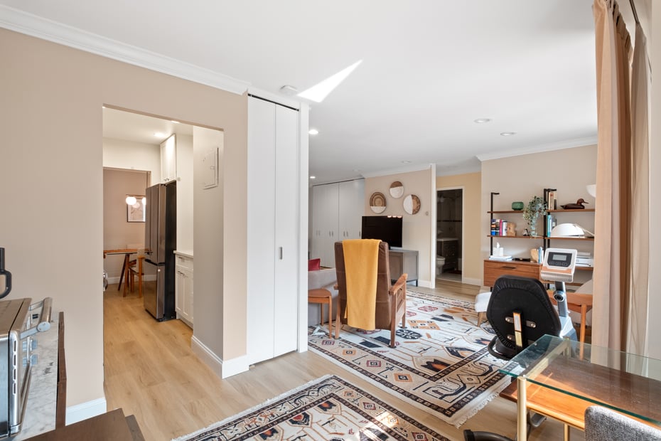 100 E Hartsdale Avenue  #2oe Photo 21