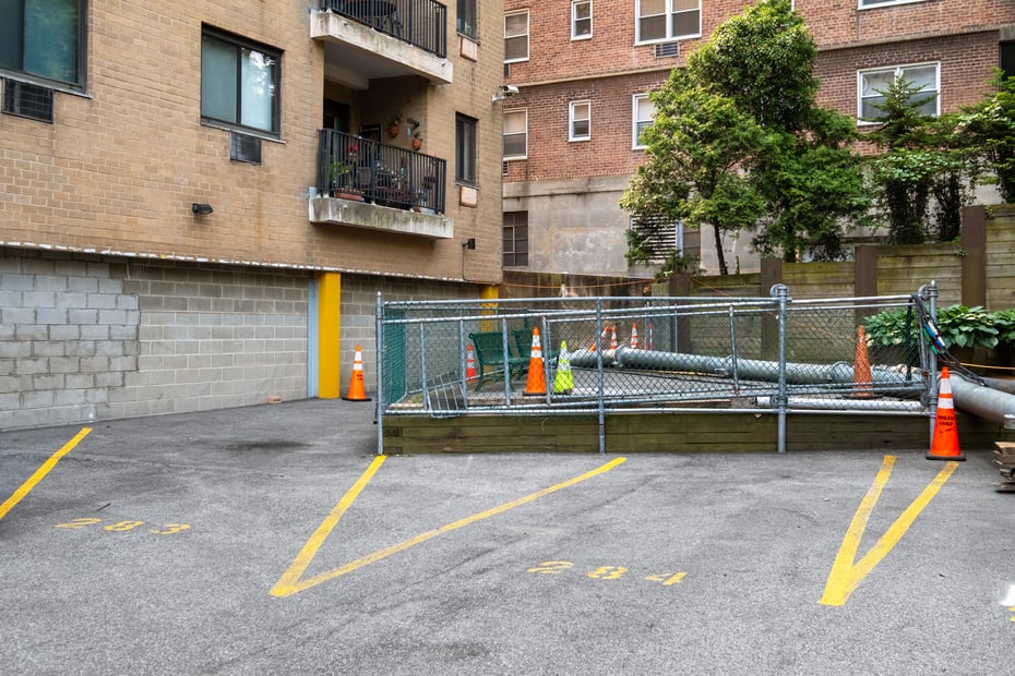 100 E Hartsdale Avenue  #2oe Photo 28