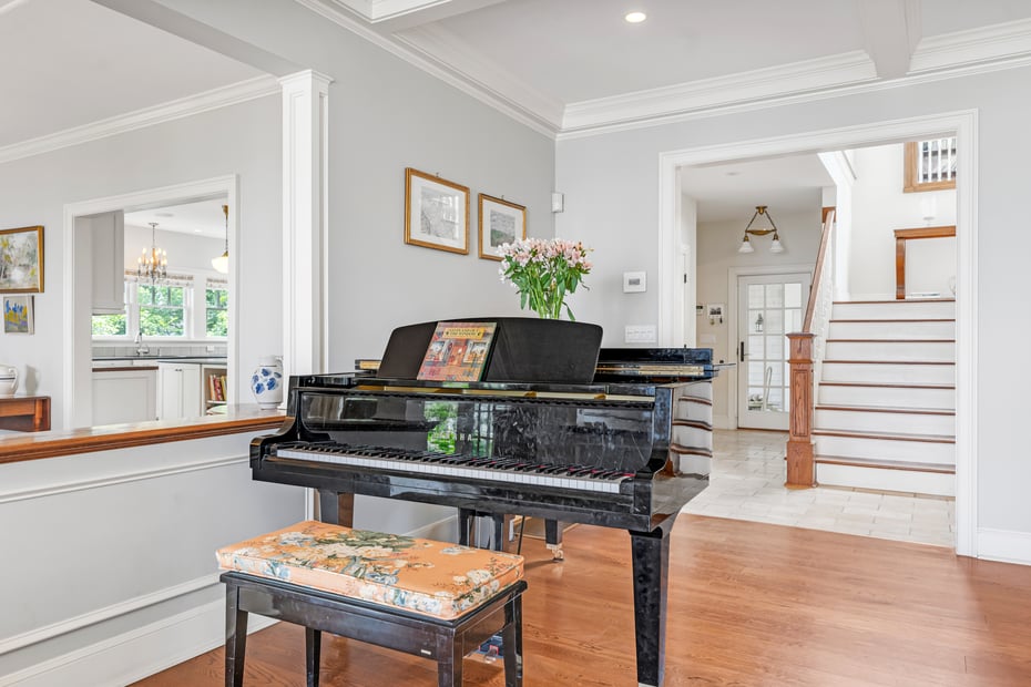52 Avondale Road Photo 7