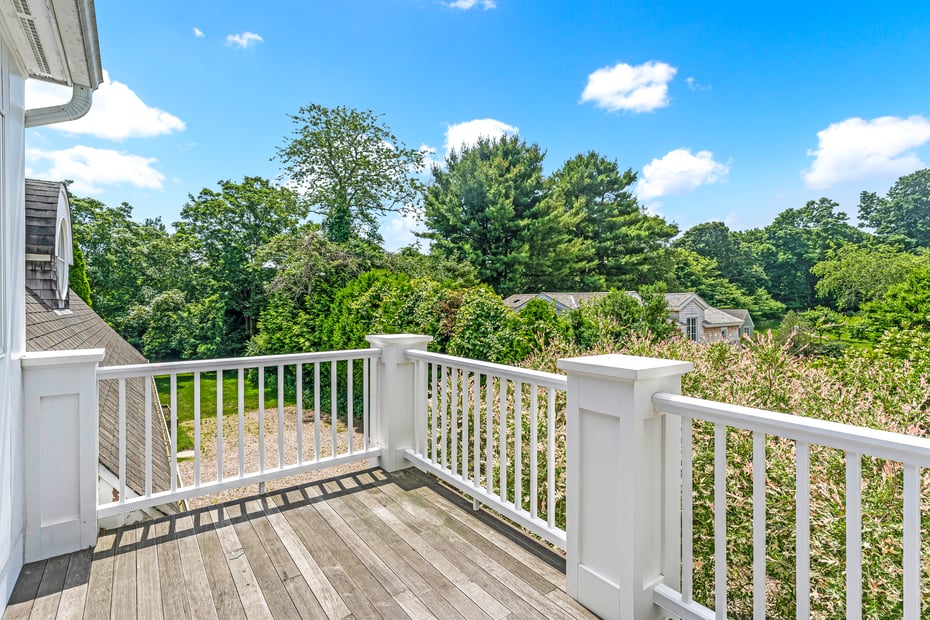 52 Avondale Road Photo 33