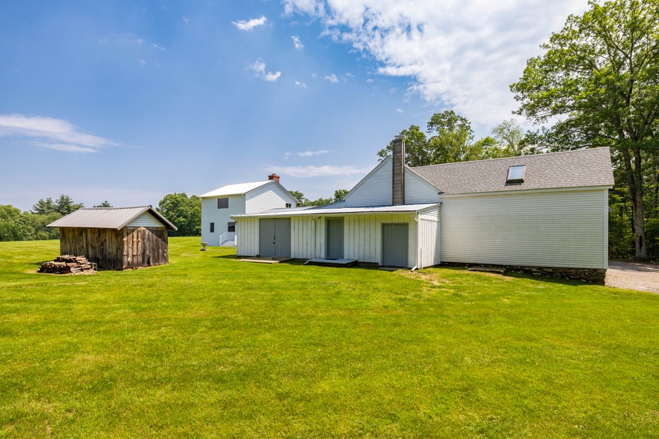 1669 Route 169 Photo 5