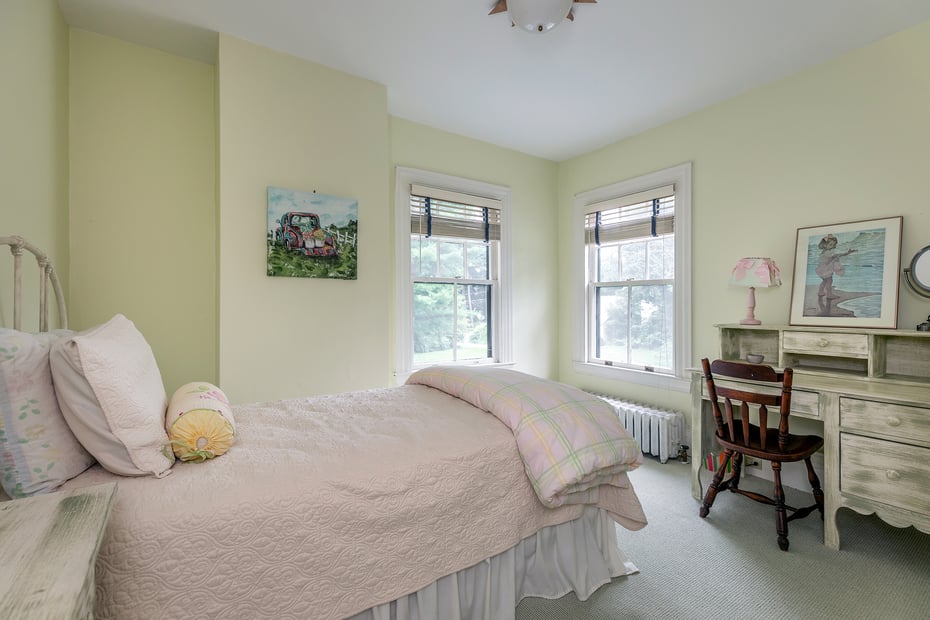 79 Hilltop Road Photo 19