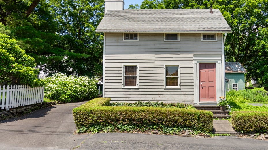 7 Paul Avenue Photo 1