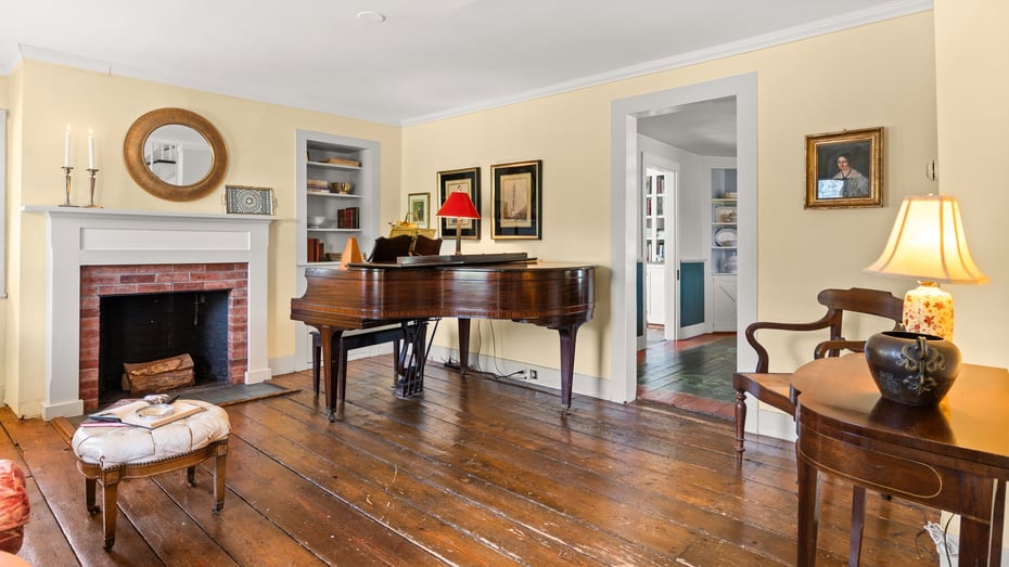 7 Paul Avenue Photo 3