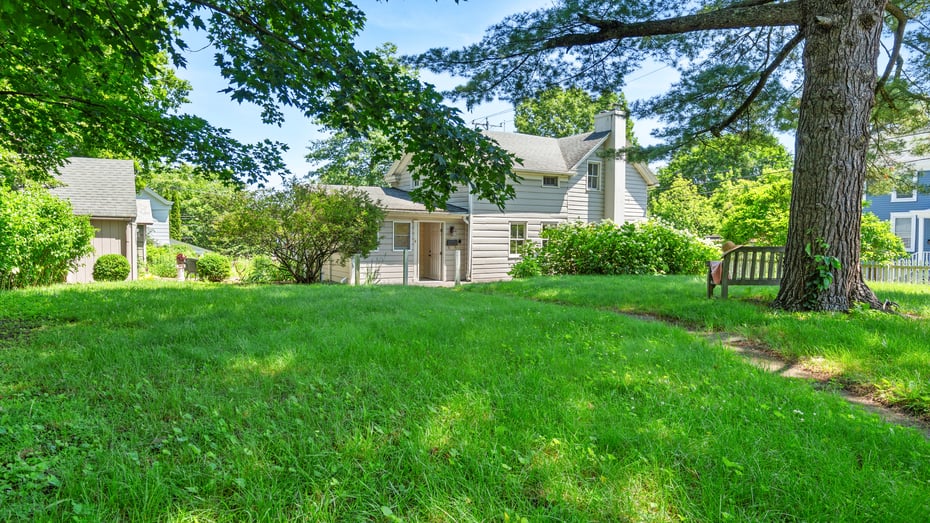 7 Paul Avenue Photo 24