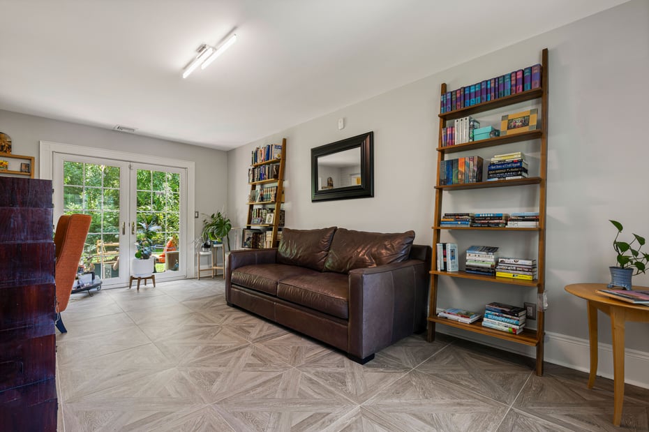 225 Fisher Avenue Photo 9