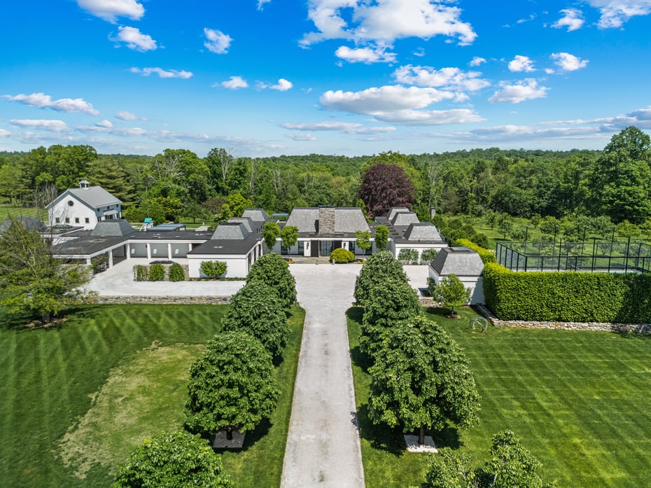 4900 Congress Street Photo 3