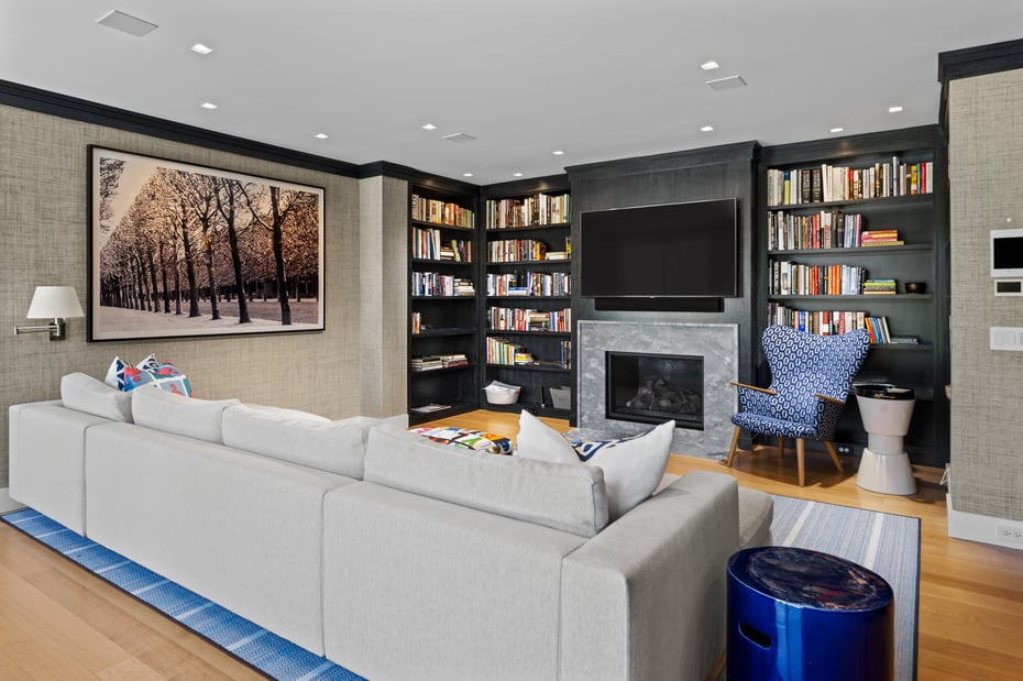 4900 Congress Street Photo 15