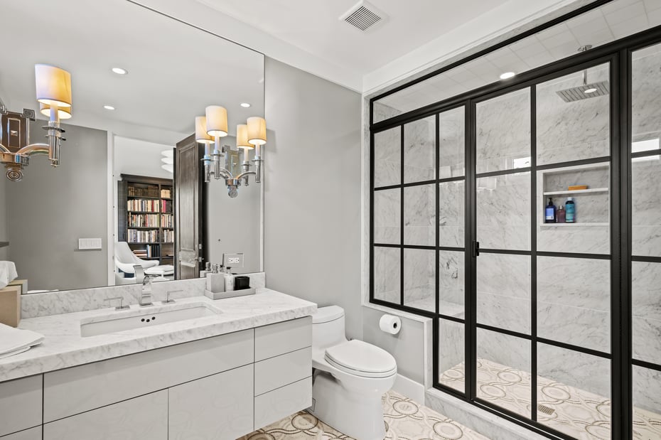 4900 Congress Street Photo 25