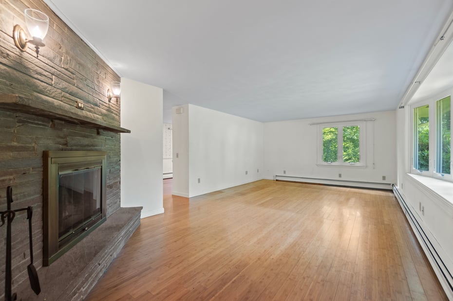 96 Dogwood Lane Photo 3