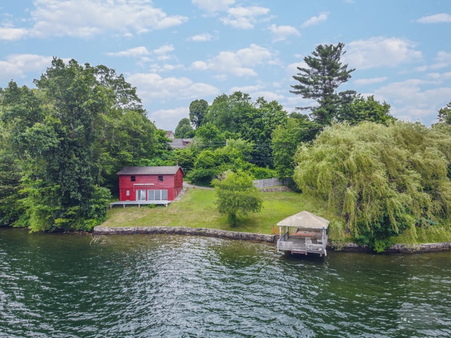 279 Candlewood Lake Road Photo 1
