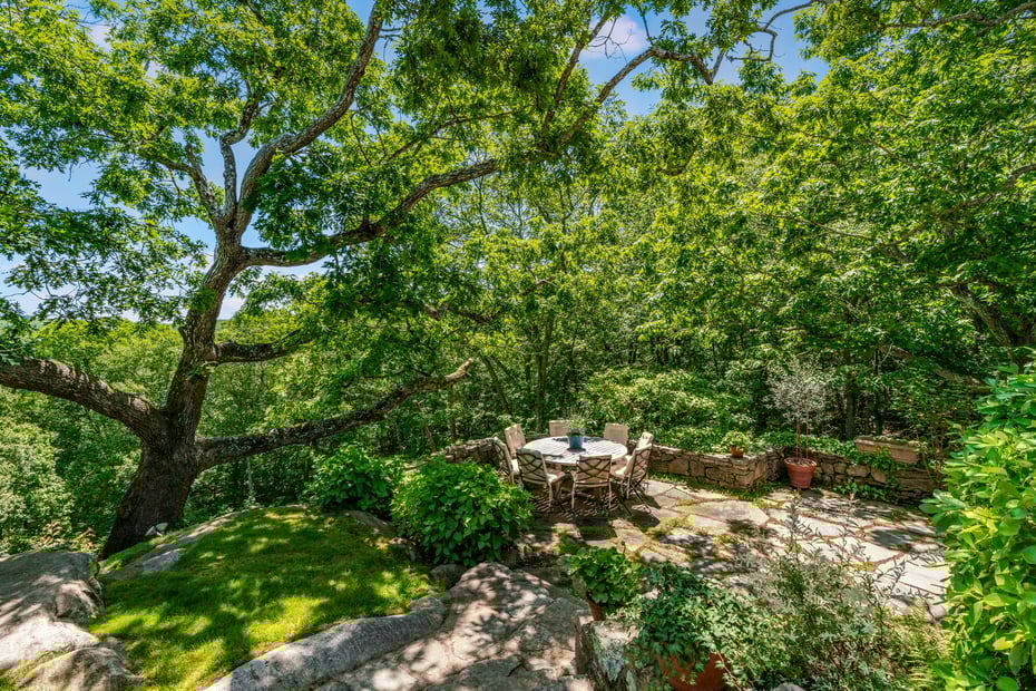 213 Beaver Brook Road Photo 4