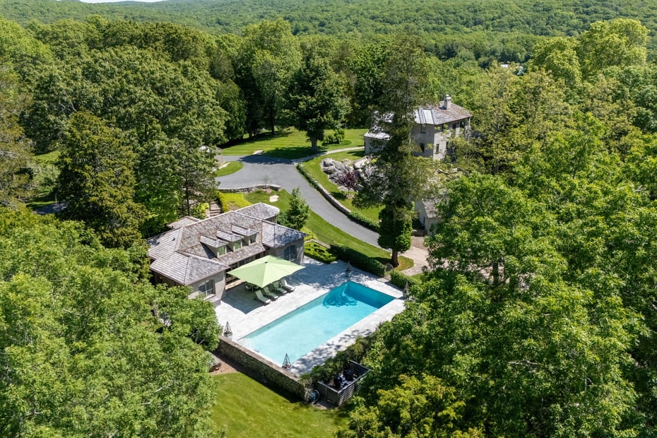 213 Beaver Brook Road Photo 6