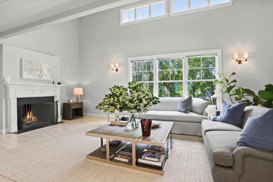 220 Burr Street Photo 4