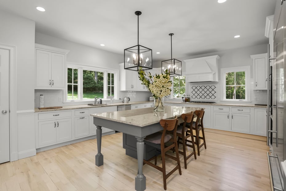 220 Burr Street Photo 7