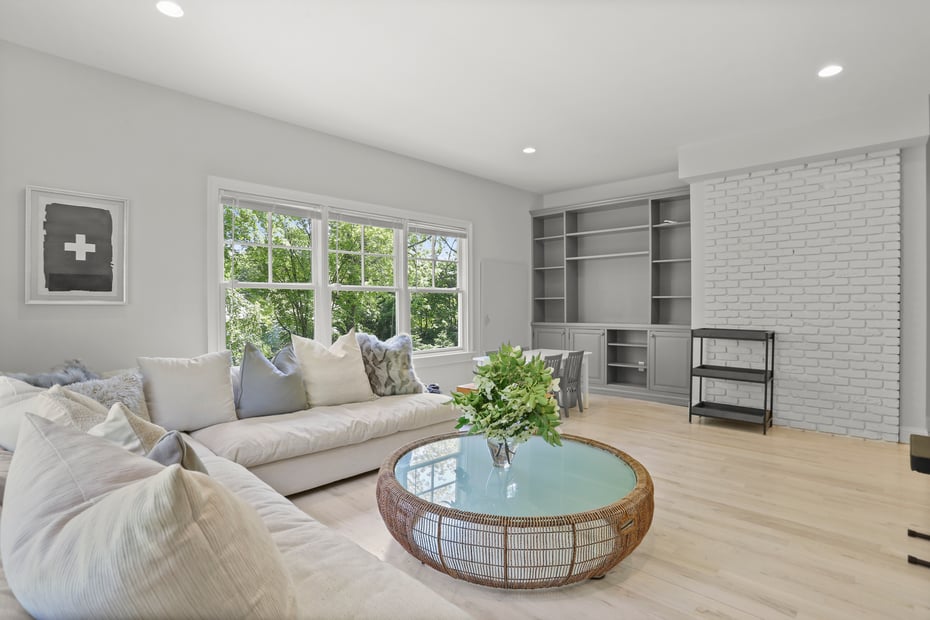 220 Burr Street Photo 11