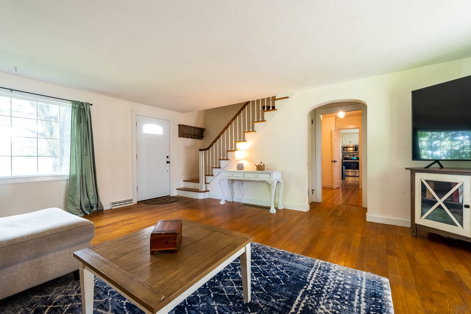 62 Hemlock Drive Photo 5