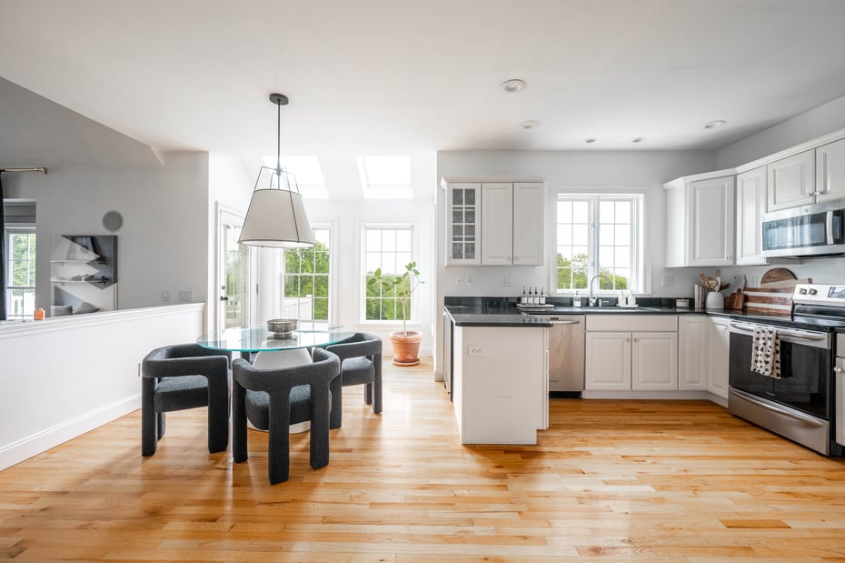 557 Upper Grassy Hill Road Photo 8