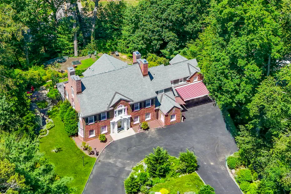 400 Beechmont Drive Photo 4