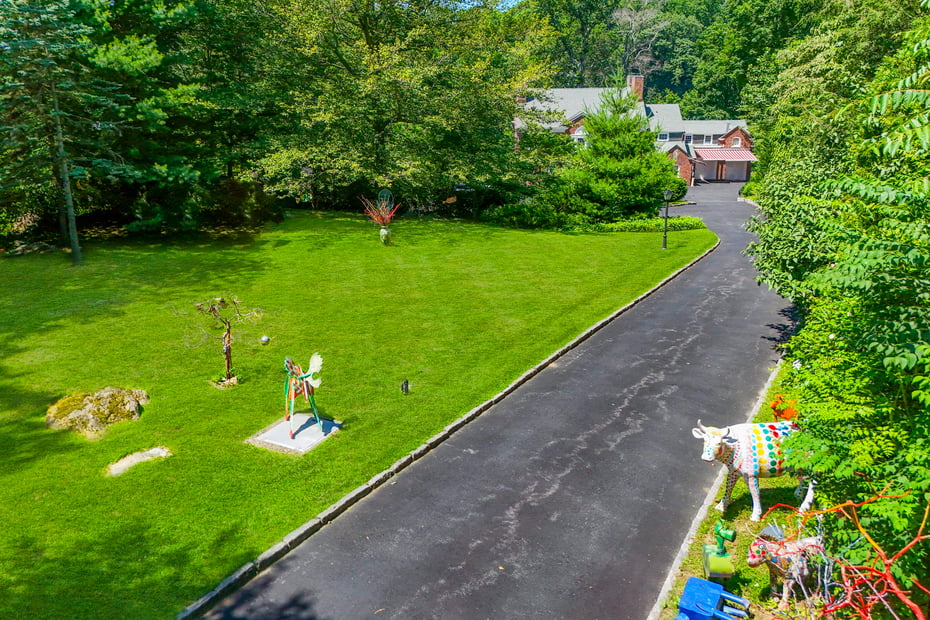 400 Beechmont Drive Photo 10