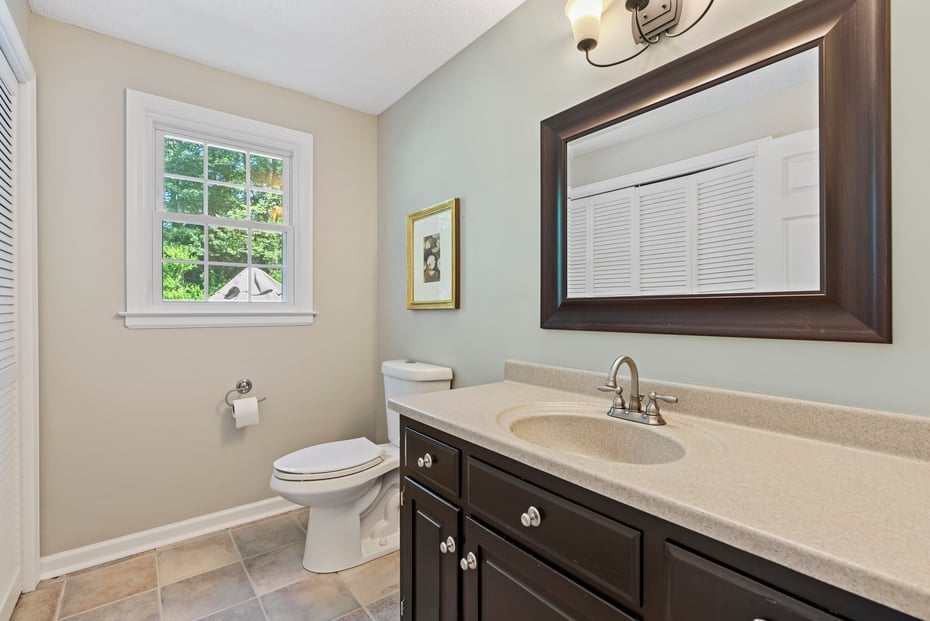 25 Copplestone Road Photo 13