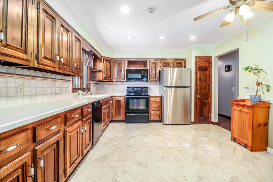 11 Chestnut Hill Drive Photo 8