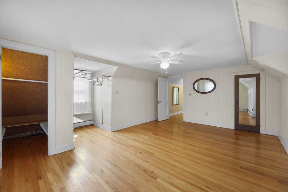 979 West St Photo 32