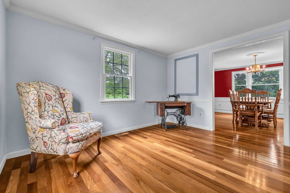 7 Sharon Lane Photo 16