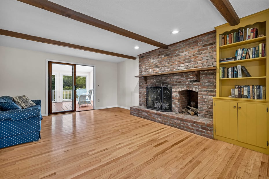 7 Sharon Lane Photo 25