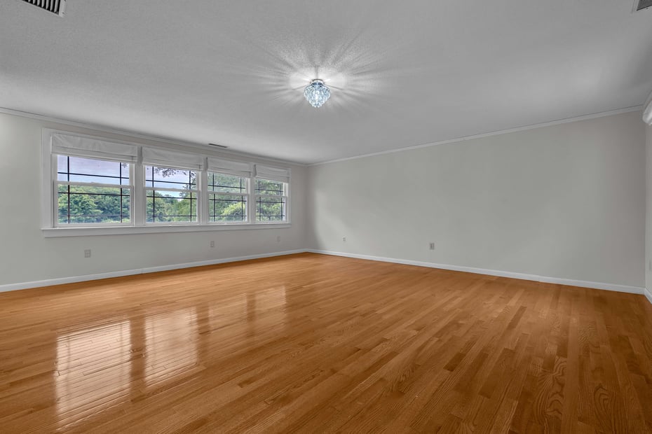 7 Sharon Lane Photo 29