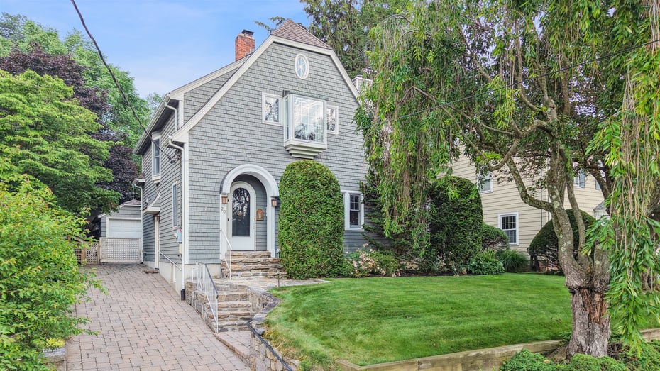 20 Bronson Avenue Photo 1