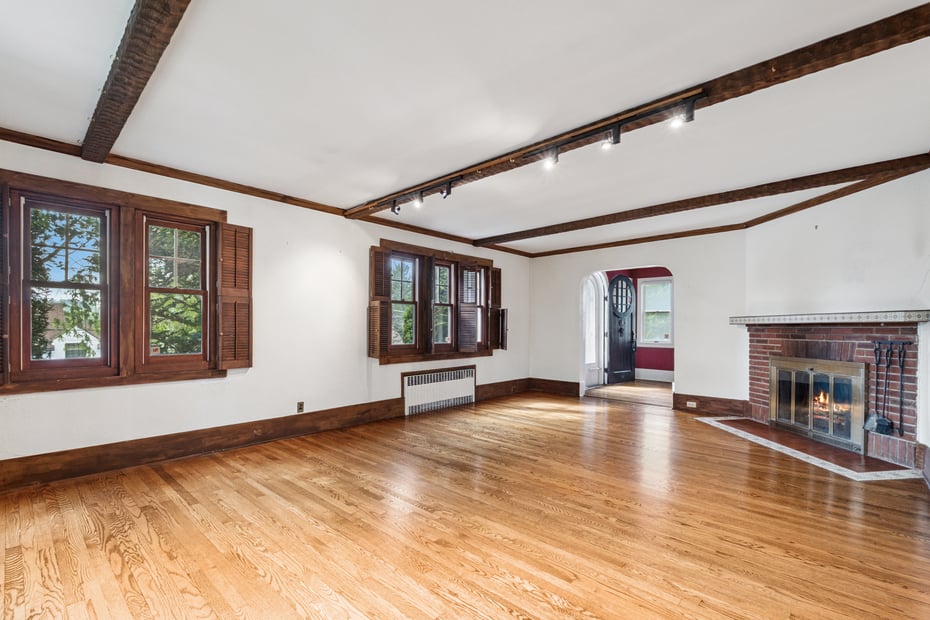 20 Bronson Avenue Photo 6
