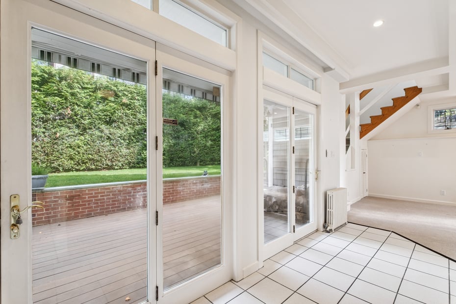 20 Bronson Avenue Photo 14