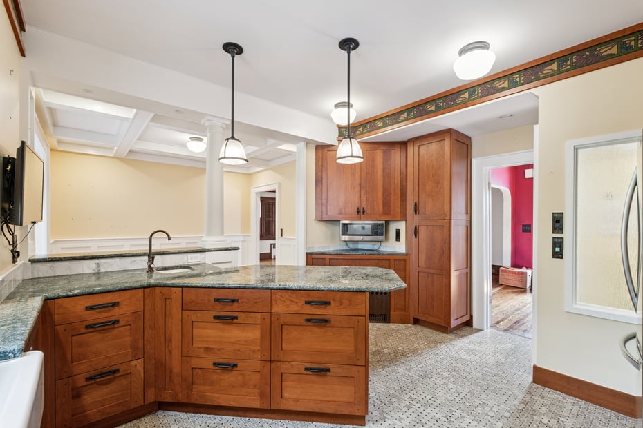 20 Bronson Avenue Photo 23