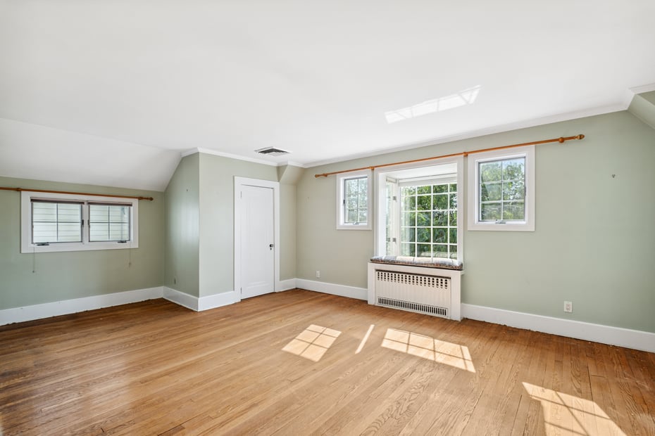 20 Bronson Avenue Photo 29
