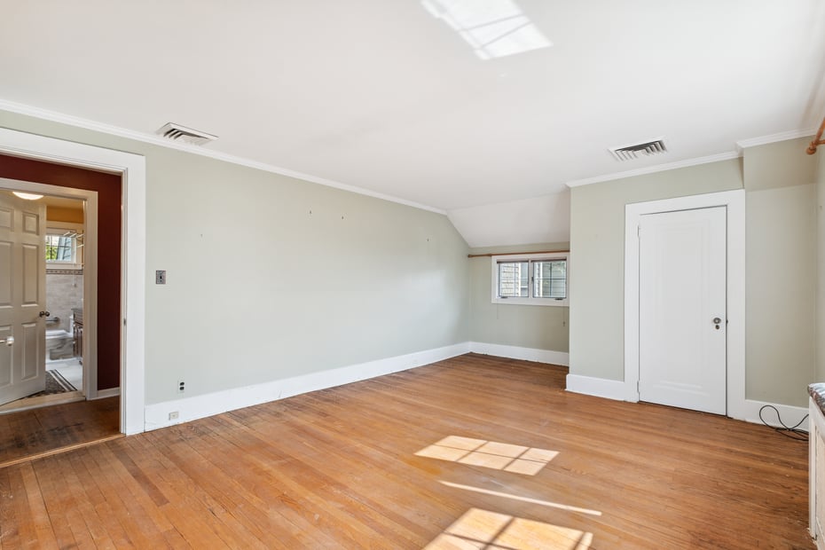 20 Bronson Avenue Photo 31