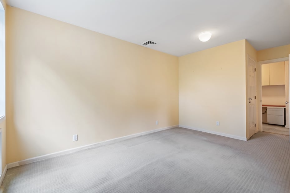 20 Bronson Avenue Photo 34