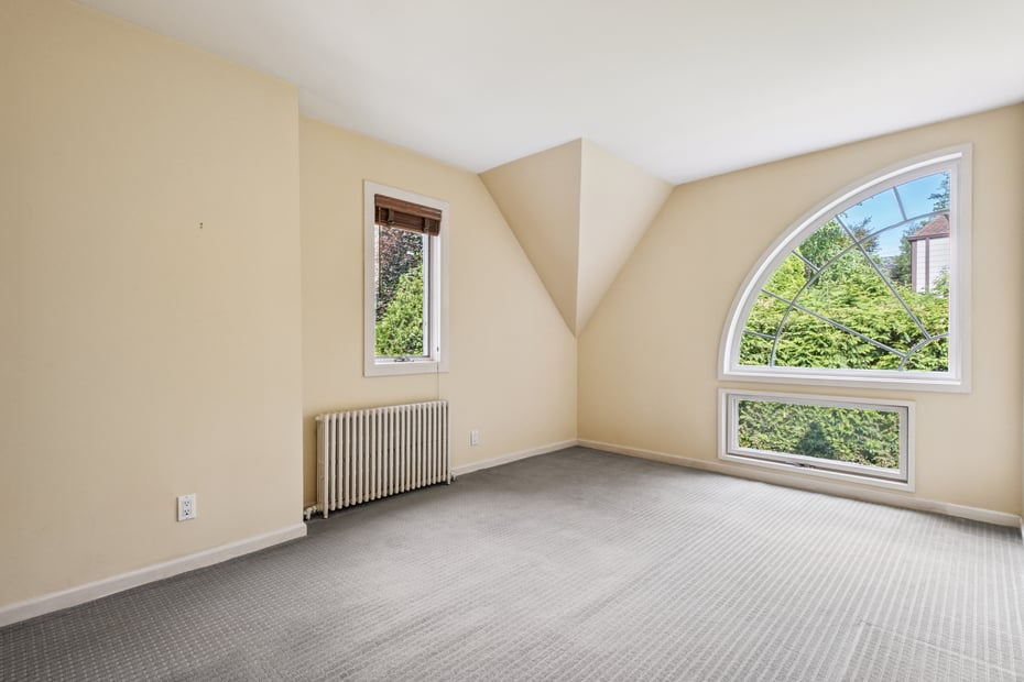 20 Bronson Avenue Photo 33