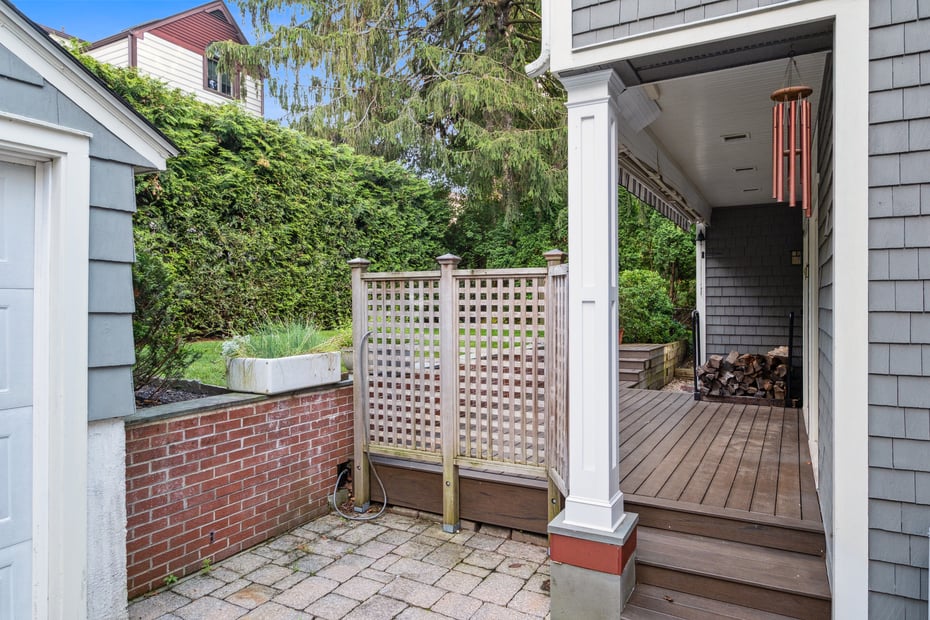 20 Bronson Avenue Photo 40