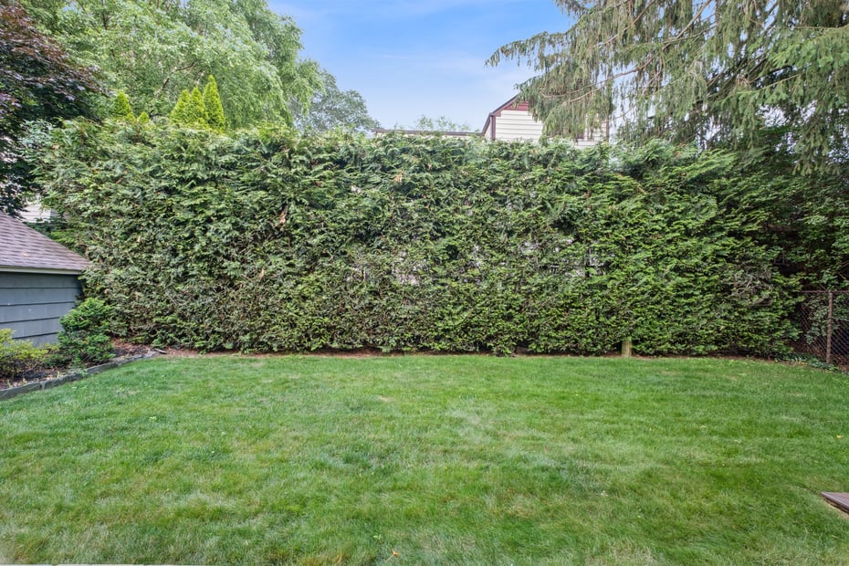 20 Bronson Avenue Photo 43