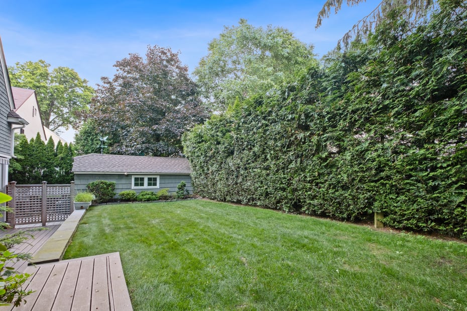 20 Bronson Avenue Photo 46