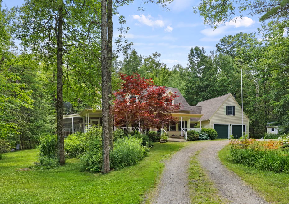 169 Jacobs Hollow Rd Photo 2