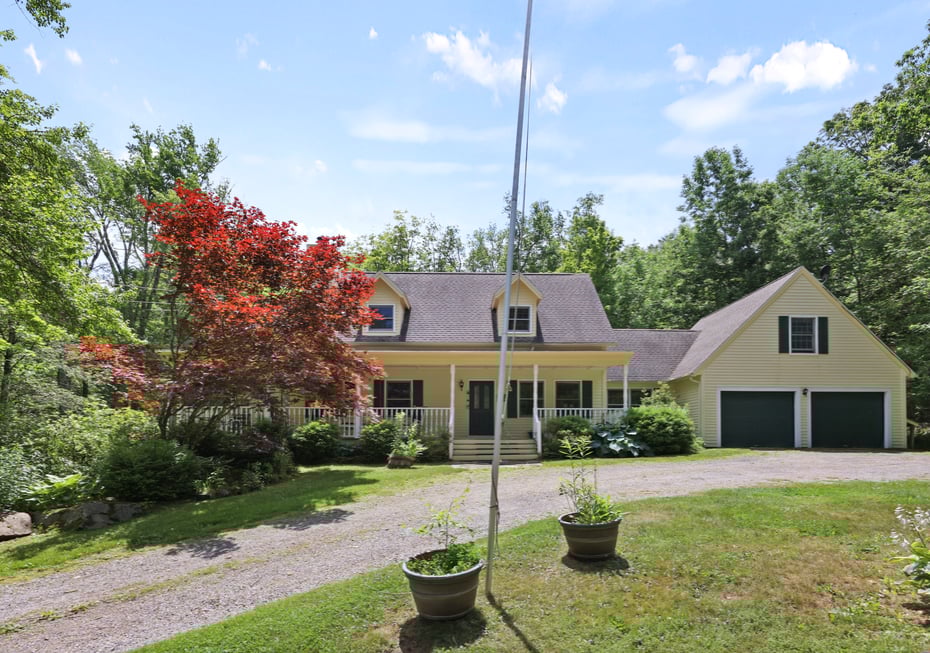 169 Jacobs Hollow Rd Photo 5