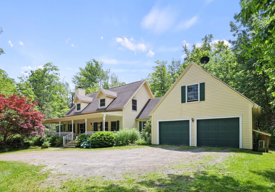 169 Jacobs Hollow Rd Photo 6