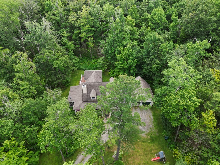 169 Jacobs Hollow Rd Photo 8