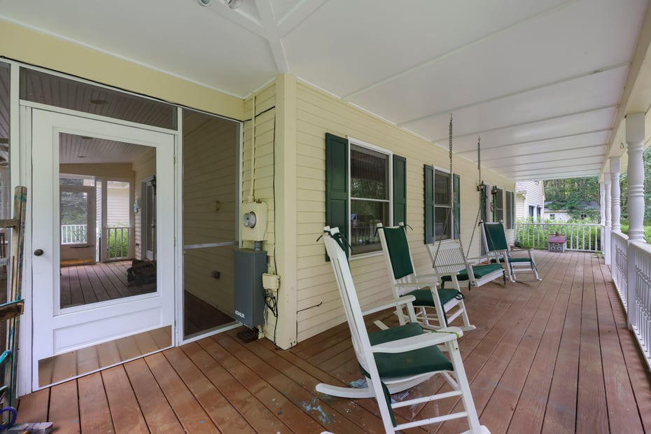 169 Jacobs Hollow Rd Photo 11