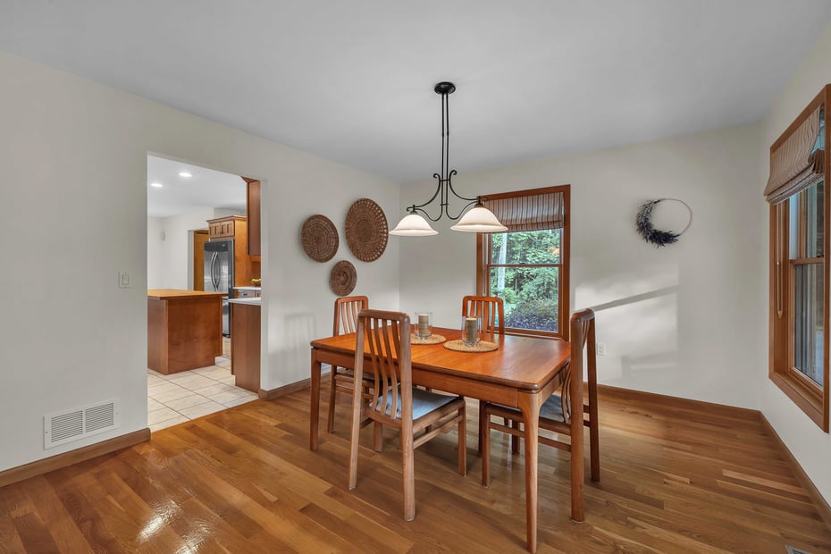 16 Manatuck Drive Photo 18
