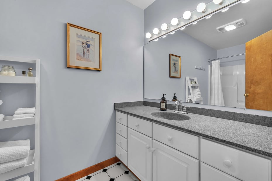 16 Manatuck Drive Photo 25