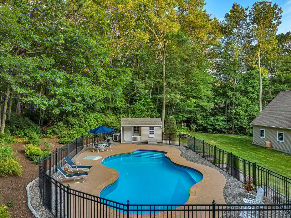 16 Manatuck Drive Photo 34