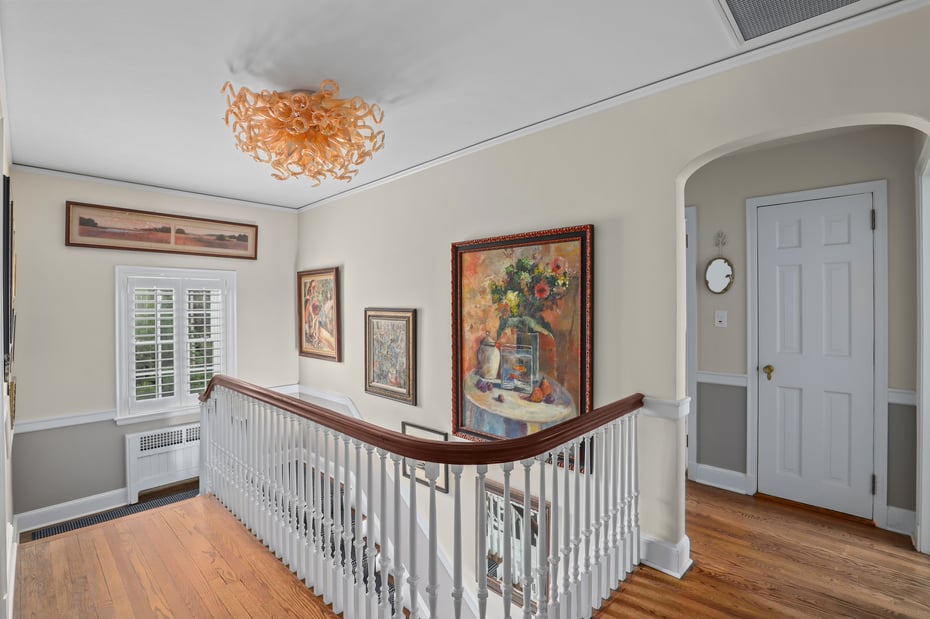 31 Colonial Road Photo 11